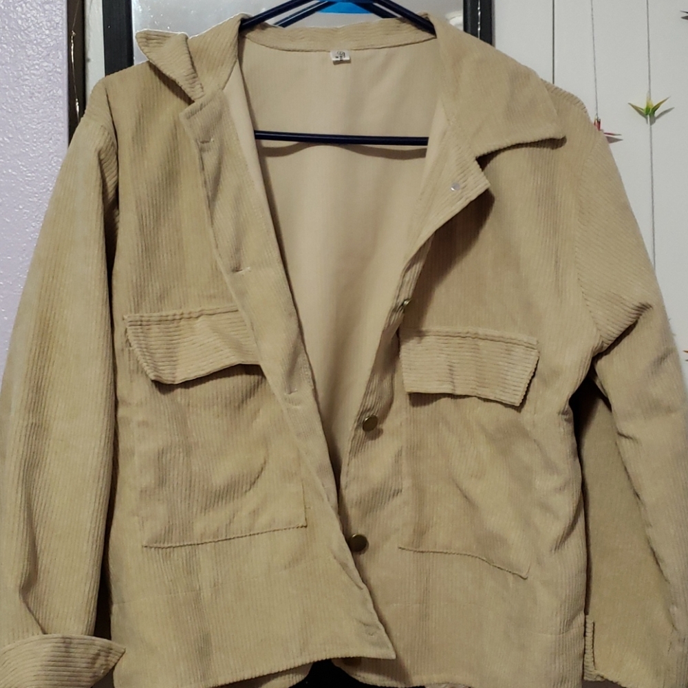 Lightweight jacket
